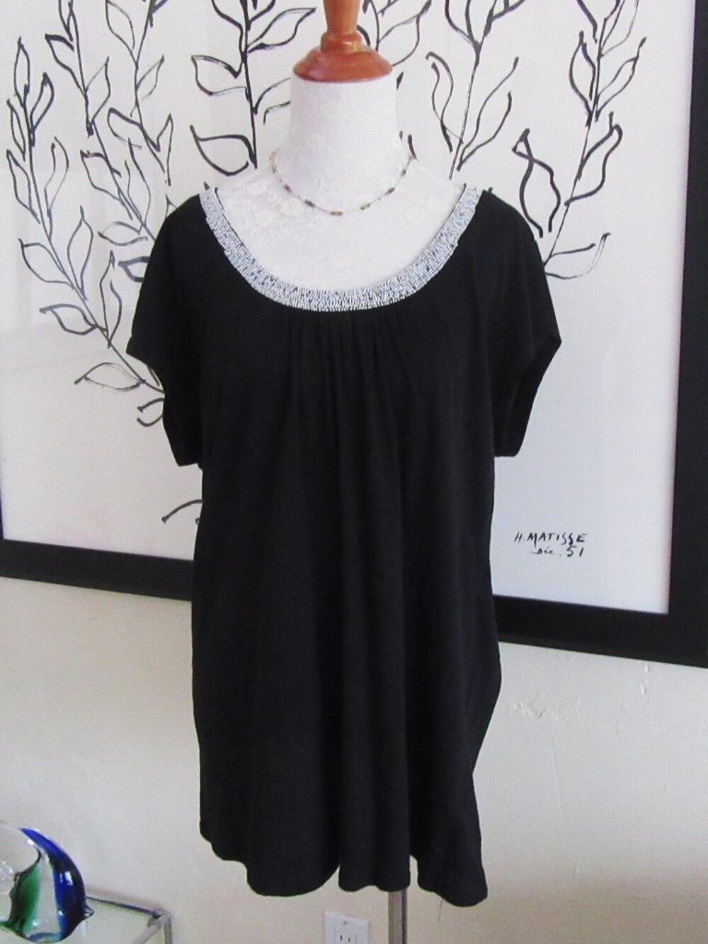 Old Navy black tee shirt with white & gray beaded neckline - cap sleeves - XL